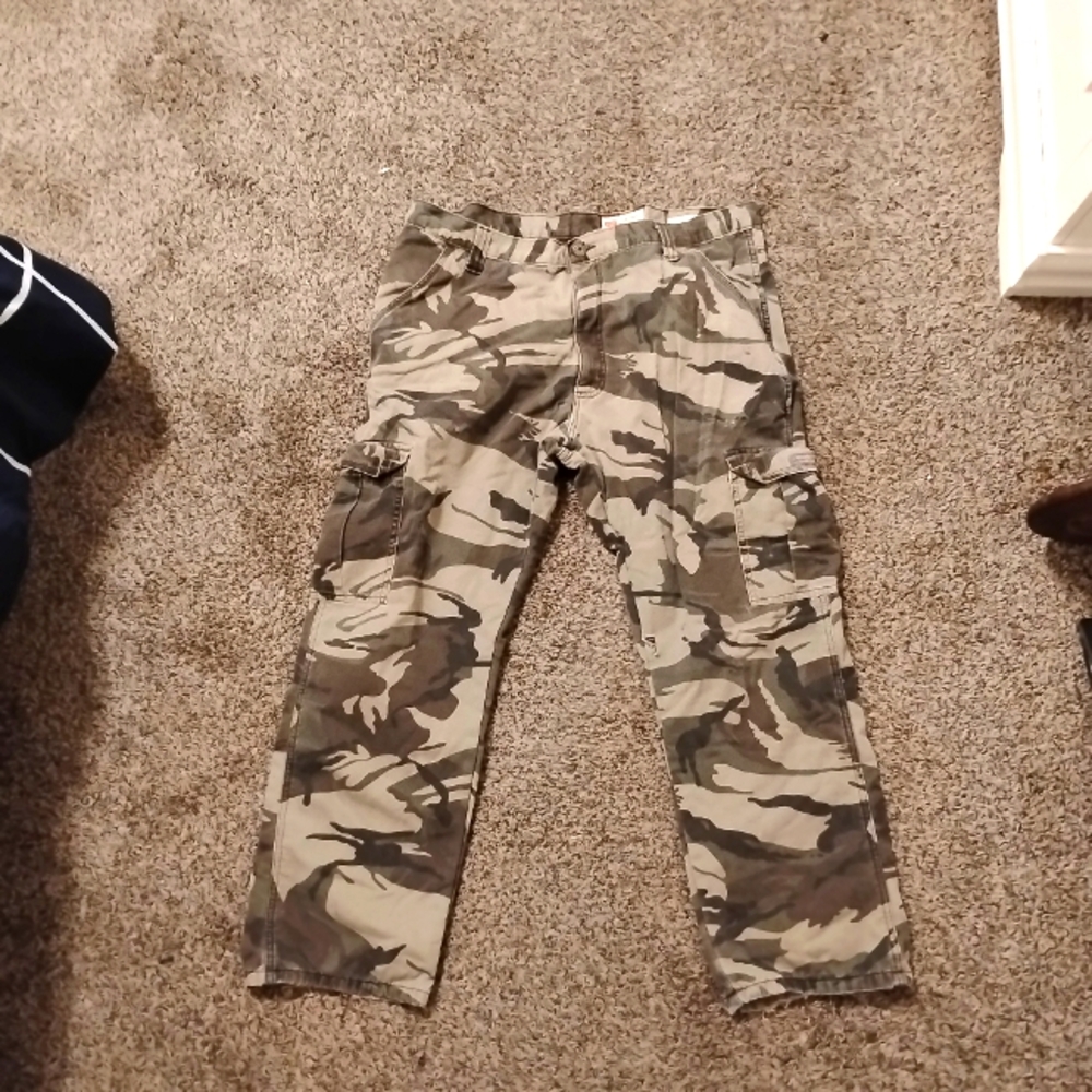 Wrangler Camo Cargo Pants